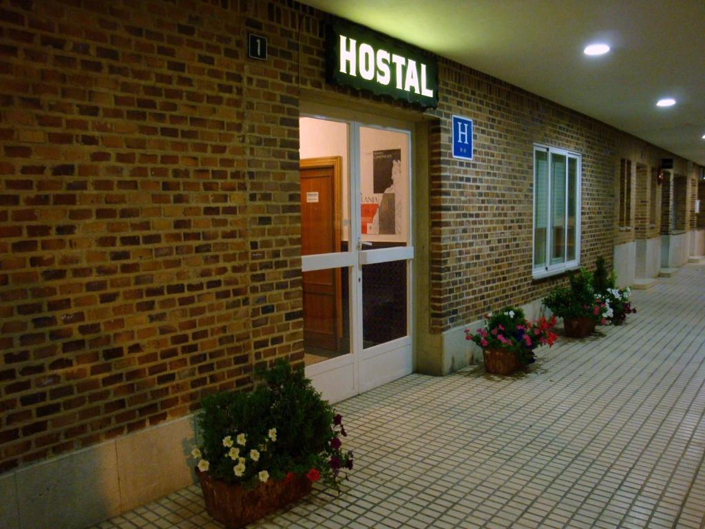 Hostal Boal La Lastrilla Bagian luar foto